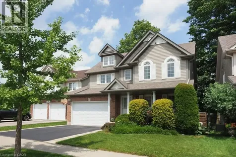 7 Ivy Lane Court Kitchener ON N2N 3P8