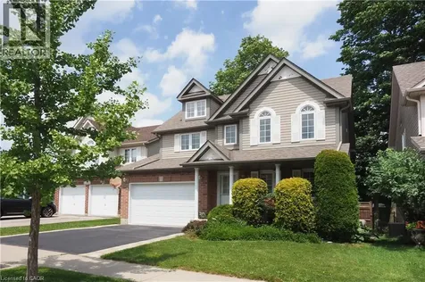 7 Ivy Lane Court Kitchener ON N2N 3P8