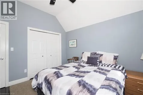 7 Ivy Lane Court Kitchener ON N2N 3P8