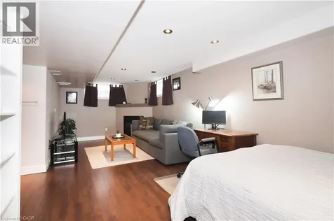 7 Ivy Lane Court Kitchener ON N2N 3P8