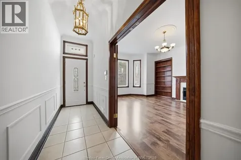 265 Macnab Street North Hamilton ON L8L 1K2