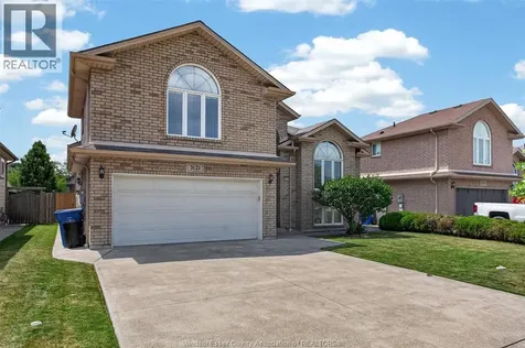 3121 Troup Crescent Windsor ON N8R 0A3