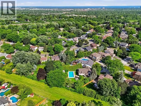 2410 Cavendish Drive Burlington ON L7P 3B9