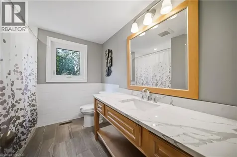 481 Anthony Drive Oakville ON L6J 2K6