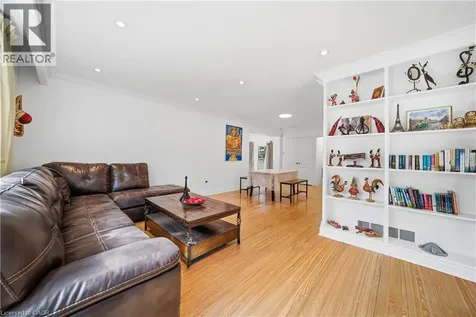481 Anthony Drive Oakville ON L6J 2K6