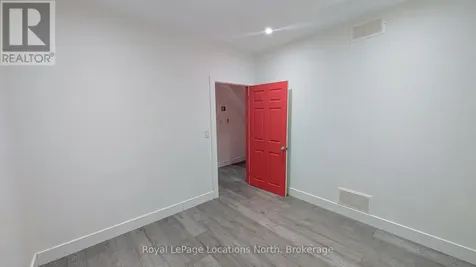 4 Louisa St Street East Blue Mountains ON N0H 2P0