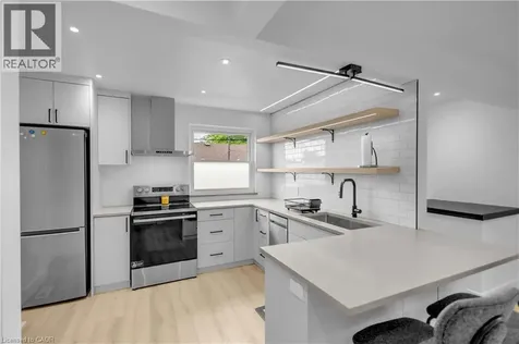 253 Fernwood Crescent Hamilton ON L8T 3L7