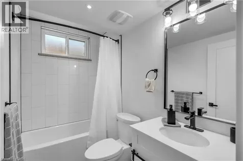 253 Fernwood Crescent Hamilton ON L8T 3L7