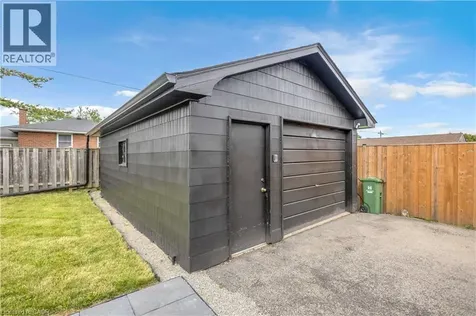253 Fernwood Crescent Hamilton ON L8T 3L7