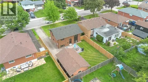 253 Fernwood Crescent Hamilton ON L8T 3L7