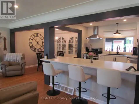 30 Fairfield Crescent Tillsonburg ON N4G 2B4