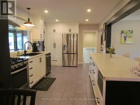 30 Fairfield Crescent Tillsonburg ON N4G 2B4