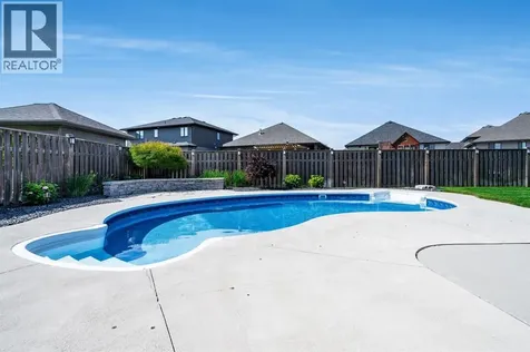 64 Valencia Drive Chatham ON N7L 0G3