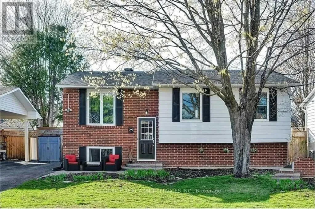 29 Uxbridge Crescent Ottawa ON K2L 1P6