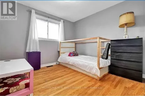 29 Uxbridge Crescent Ottawa ON K2L 1P6