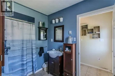 325 Blue Water Parkway Selkirk ON N0A 1P0