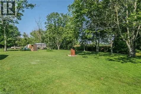 325 Blue Water Parkway Selkirk ON N0A 1P0