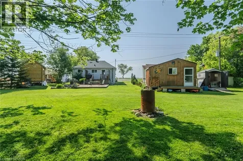 325 Blue Water Parkway Selkirk ON N0A 1P0
