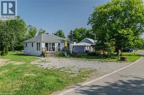 325 Blue Water Parkway Selkirk ON N0A 1P0