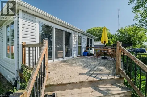 325 Blue Water Parkway Selkirk ON N0A 1P0