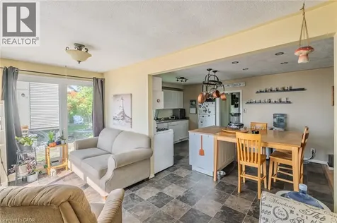 325 Blue Water Parkway Selkirk ON N0A 1P0