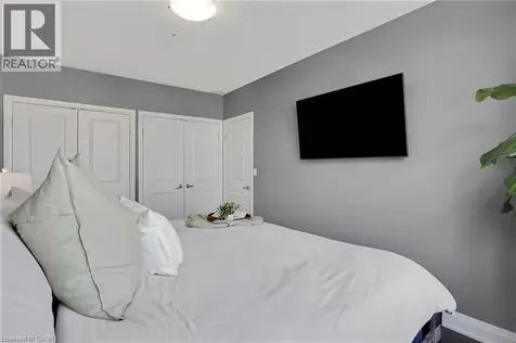 165 Duke Street East Kitchener ON N2H 6T8