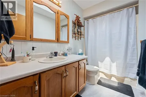 25 Lakeview Avenue Port Dover ON N0A 1N8