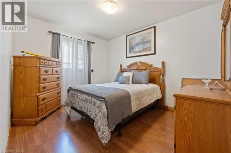 25 Lakeview Avenue Port Dover ON N0A 1N8