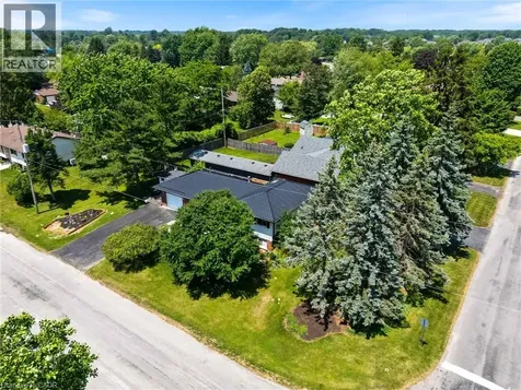 25 Lakeview Avenue Port Dover ON N0A 1N8