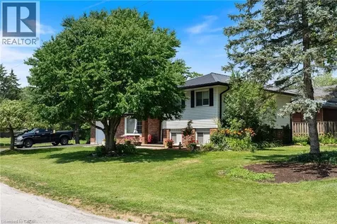 25 Lakeview Avenue Port Dover ON N0A 1N8