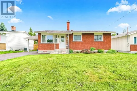 136 Ellis Avenue Pembroke ON K8A 2H9