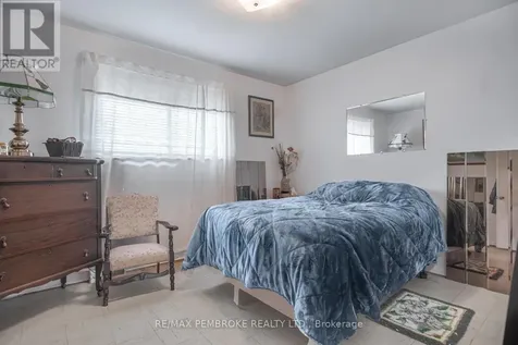 136 Ellis Avenue Pembroke ON K8A 2H9
