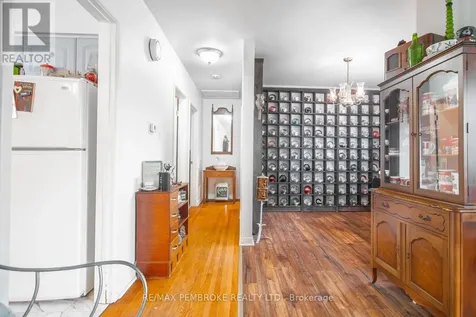 136 Ellis Avenue Pembroke ON K8A 2H9