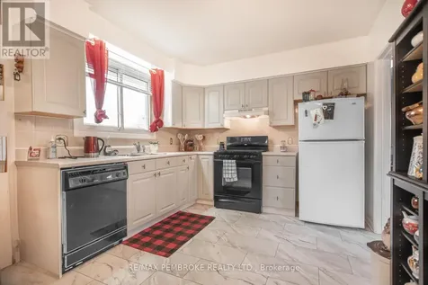 136 Ellis Avenue Pembroke ON K8A 2H9