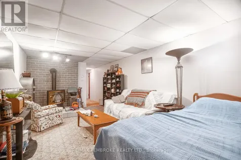 136 Ellis Avenue Pembroke ON K8A 2H9