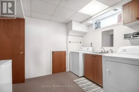 136 Ellis Avenue Pembroke ON K8A 2H9
