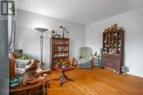 136 Ellis Avenue Pembroke ON K8A 2H9