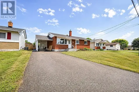 136 Ellis Avenue Pembroke ON K8A 2H9