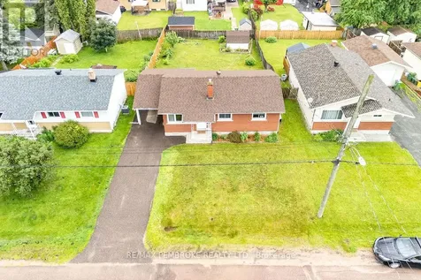 136 Ellis Avenue Pembroke ON K8A 2H9