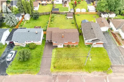 136 Ellis Avenue Pembroke ON K8A 2H9
