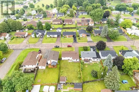 136 Ellis Avenue Pembroke ON K8A 2H9
