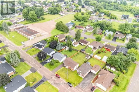 136 Ellis Avenue Pembroke ON K8A 2H9