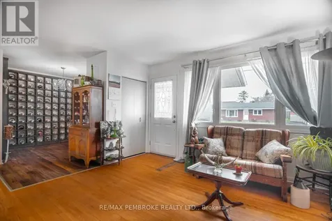 136 Ellis Avenue Pembroke ON K8A 2H9