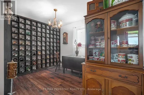 136 Ellis Avenue Pembroke ON K8A 2H9
