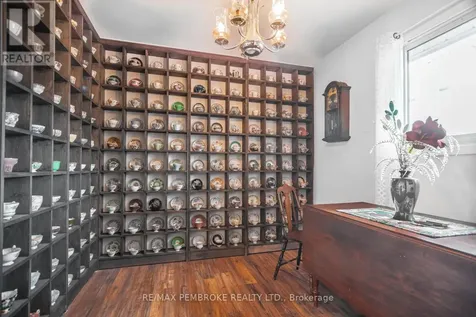 136 Ellis Avenue Pembroke ON K8A 2H9