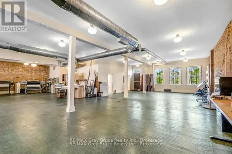 958 2nd Avenue East Owen Sound ON N4K 2H6