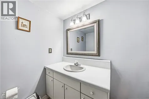 1338 Eleanor Avenue Cambridge ON N3H 4N2