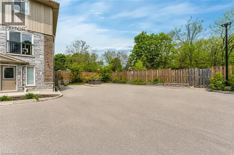 122 Courtland Avenue East Kitchener ON N2G 0B8