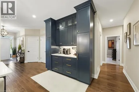 242 Julia Drive Welland ON L3C 0E7