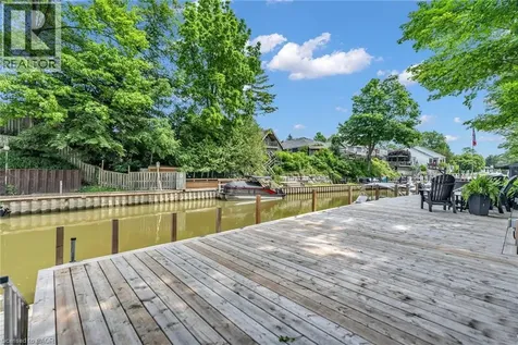 85 Gill Road Grand Bend ON N0M 1T0